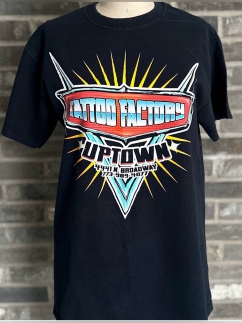 Y2K Tattoo Factory Uptown Chicago Graphic T Shirt Black Tattoo Tee M